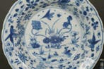 Kangxi (1662-1722) - Assiette - Insect Hunting Birds, Geese