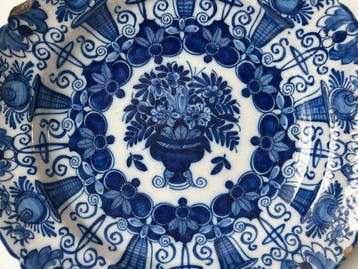 De Klaauw Delft - Assiette murale - Faïence - Étagère