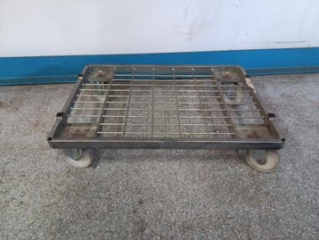 Dolly - B60 x D85 x H19 cm