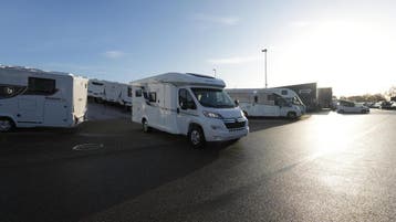 Hobby Optima ONTOUR T65 GE nieuw met daginschrijving 07389, Hobby, Tot en met 2, 7 tot 8 meter, Cassettetoilet