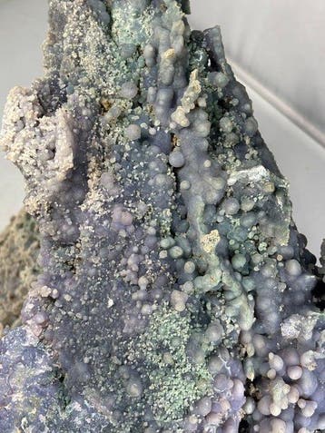 Chalcedoniet Kristalcluster - Hoogte: 33 cm - Breedte: 24