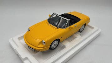 Laudoracing 1:18 - Modelauto - Alfa Romeo Spider 1.6 - 2.0i, Hobby en Vrije tijd, Nieuw