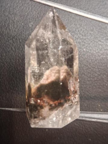 Crystal point of Phantom Quartz - multicolored scenic - hexa, Verzenden, Nieuw