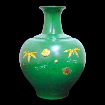 Takaoka Bronze Vase by Sun () with Gilt Shchikubai, Antiek en Kunst