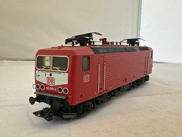Märklin H0 - 34431 - Locomotive électrique (1) - BR 143 de