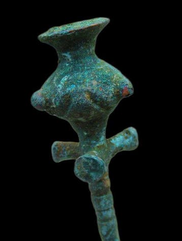 Luristan Fibule en bronze pour vêtement/cape. Tête