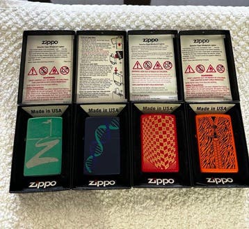 Zippo - Aansteker - Messing - (4), Verzamelen, Nieuw