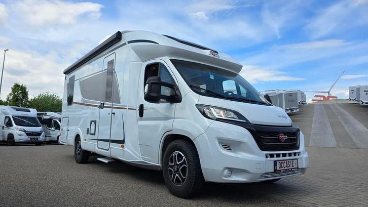 Bürstner Lyseo Privelège BT 7441 met slechts 16210 km 80373, Caravans en Kamperen, Mobilhomes, Cassettetoilet, Automaat, L-zit