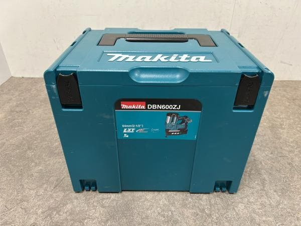 Veiling - Makita accu bradsmachine 18V body DBN600ZJ, Bricolage & Construction, Outillage | Autres Machines