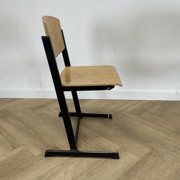 Eromes schoolstoel / stapelstoel zithoogte 46 cm, beuken -, Huis en Inrichting, Gebruikt, Zwart, Hout, Eén