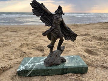Lobo - Figuur - Gepatineerd brons