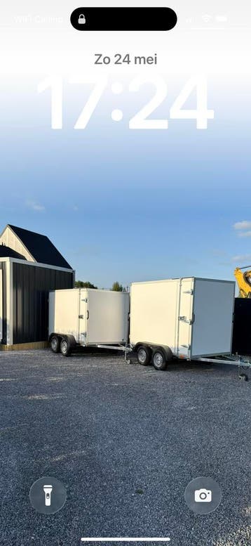 Diverse nieuwe ongeremde aanhangwagens