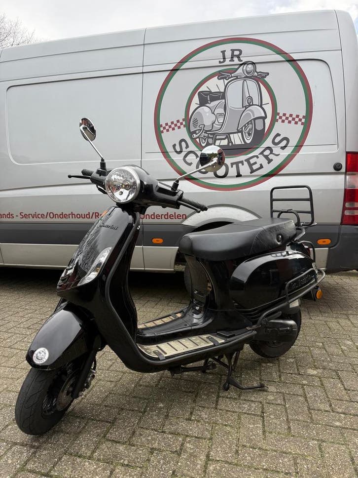 Scooter A-klasse (Geen Rijbewijs Nodig!), Fietsen en Brommers, Scooters | Overige merken, Zo goed als nieuw, Benzine, Klasse A (25 km/u)