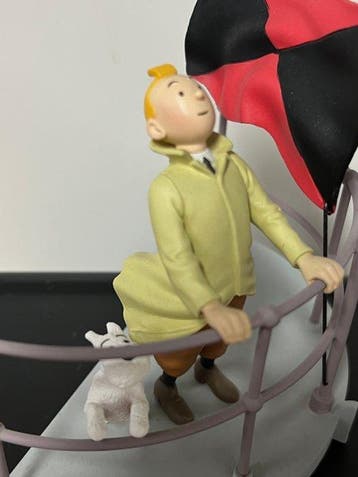 Beeldje - Diorama Moulinsart - Kuifje en Bobby op boot, Nieuw
