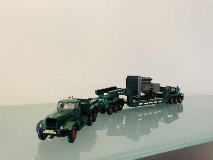 Corgi Classics.......Box, documents, accessoires........., Hobby en Vrije tijd, Modelauto's | 1:5 tot 1:12