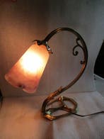 Lampe - Art Déco. Tulipe verre signée DEGUE. Bronze vers, Antiek en Kunst