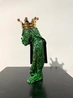 Van Apple - Fashion Monkey - Gucci