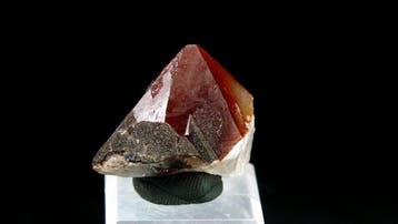 Kwarts (variant hematoïde) - Valzergues mijn, Aveyron,