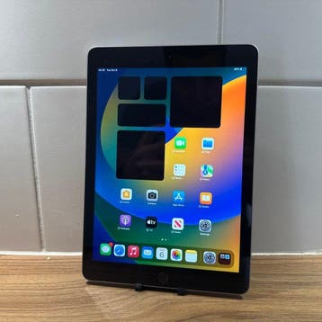 Apple iPad (5th Generation) 128GB Wifi - Mobiele telefoon