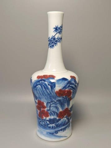 Blauw-witte & ijzerrode landschap Yaoling Zun-stijl vaas -
