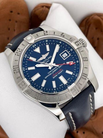 Breitling - Avenger II GMT Automatic - A3239011 - Homme -