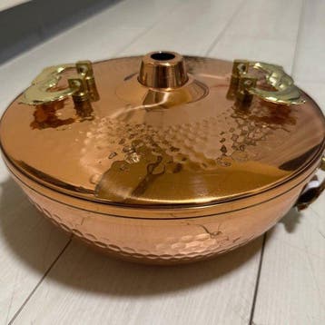 Pure Copper Shabu-Shabu Hot Pot with Lid and Brass Handles -, Antiek en Kunst
