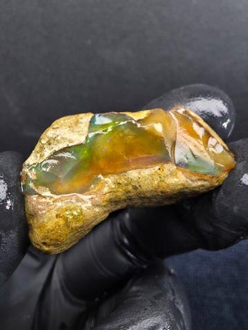 75.15ct Crystal Opal Specimen Ruw- 15.03 g