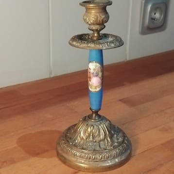 Petit bougeoir (2) - Bronze, porcelaine . - XIX eme siècle -