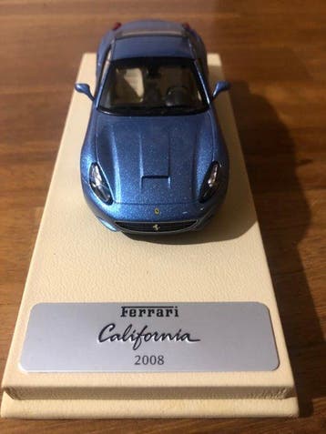 voiture miniature - Ferrari - California - 2008
