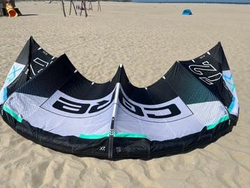 Core XR8 12M, Watersport en Boten, Kitesurfen, Gebruikt