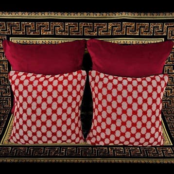 Gucci - Nieuwe set - Twee kussens in een set van vier -
