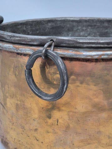 Antiker Kupferkessel – Handgearbeiteter Pflanzkübel – Kupfer