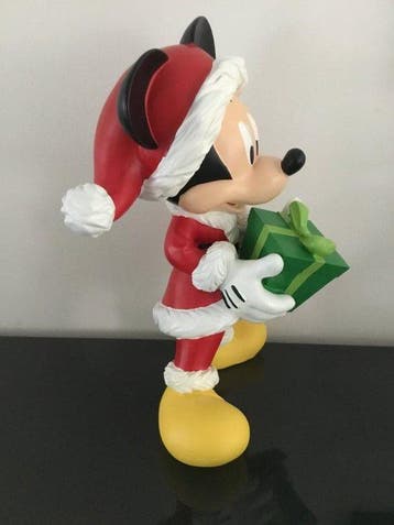 1 Mickey Mouse Christmas Statue - Disney, Collections