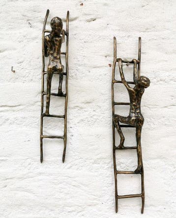 Beeldje - Ladders (2) - Brons