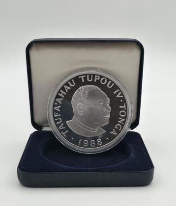 Tonga. Taufaahau Tupou IV (1965-2006). 2 Paanga 1988 -, Postzegels en Munten