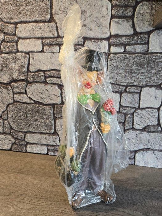 Jun Asilo Filipijnen - Jun Asilo - Beeld, Clown met tas - 50, Antiek en Kunst, Curiosa en Brocante