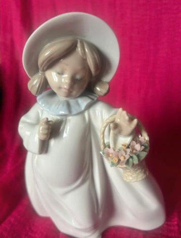 Lladró - Beeld, “Dreams” - 19 cm - Porselein - 1999