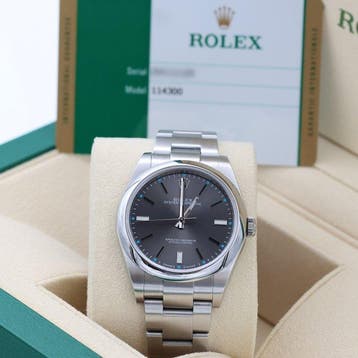 Rolex - Oyster Perpetual - 114300 - Heren - 2010-2020