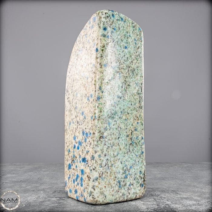 K2 steen – vrije vorm uit Pakistan, harmonie tussen hemel en, Antiek en Kunst, Curiosa en Brocante