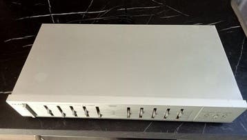 Akai - EA-G30 Stereo grafische equalizer