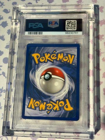Pokémon - 1 Graded card - Charizard 4/102 Foil, Holo - PSA 7