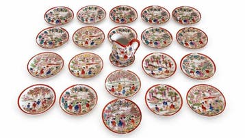 Japon c. 1920 – Rare et Superbe Ensemble en Porcelaine