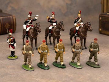 . - Speelgoed figuur vintage tinnen soldaten – cavalerie te