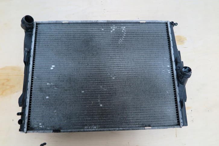 waterkoeler BMW E90 E87 E81 N43 2.0D, Auto-onderdelen, Airco en Verwarming, Gebruikt, Verzenden