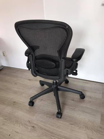 Refurbished Herman Miller Aeron Full Option, Verzenden, Zwart, Zo goed als nieuw, Bureaustoel