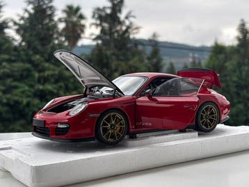 Minichamps 1:18 - Model sportwagen - Porsche 911 GT2 RS, Nieuw