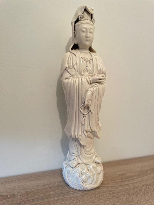 Staande Guanyin - Blanc de Chine Porselein - China - 20e, Antiquités & Art, Antiquités | Autres Antiquités