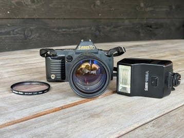 Canon T-70 + Zoomlens FD 3,5/35-105mm + 188A Flitser |, Nieuw