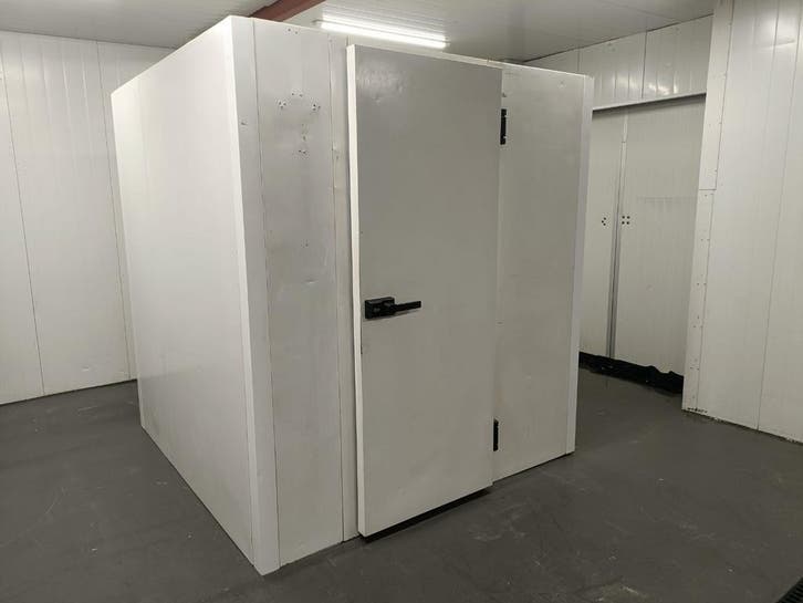 Koelcel 196 x 196 x 210 cm, Zakelijke goederen, Horeca | Keukenapparatuur, Gebruikt, Koelen en Vriezen