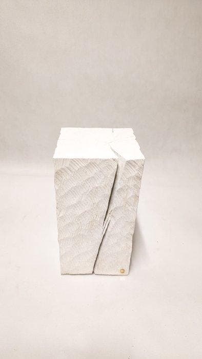 THE FOREST - Bijzettafel - Eik - Handgemaakt, Antiek en Kunst, Kunst | Designobjecten